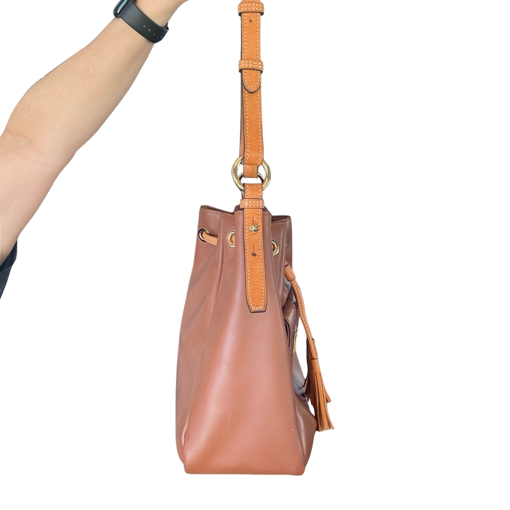Dooney and Bourke Brown Leather Drawstring Bucket Bag/Purse, Excellent Condition - Picture 4 of 10